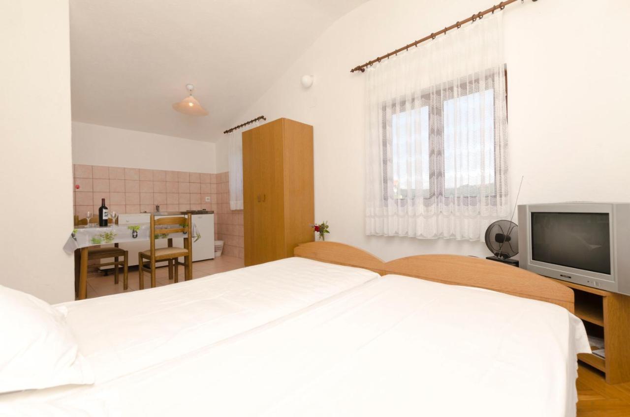 Apartments Mirko Trogir Luaran gambar