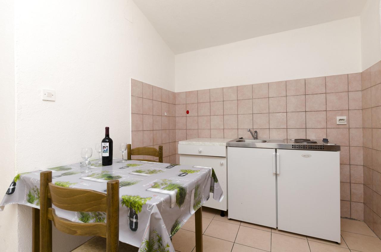 Apartments Mirko Trogir Luaran gambar